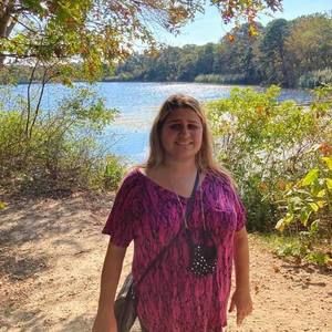 Meet your Posher, Cecilia